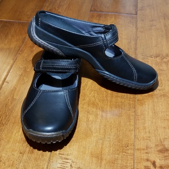 Clark's Ladies Black Slip On Mules Size 6M NWOT - Picture 5 of 6